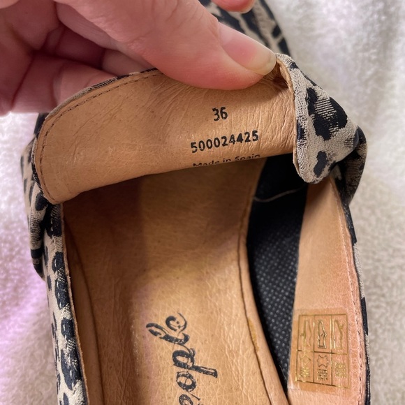 FREE PEOPLE animal print mules - Euro 36 - Picture 6 of 6